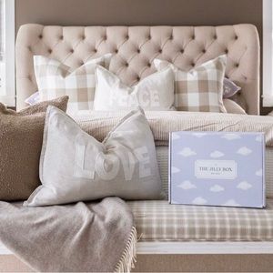 Jilly box Peace and Love Pillowcases